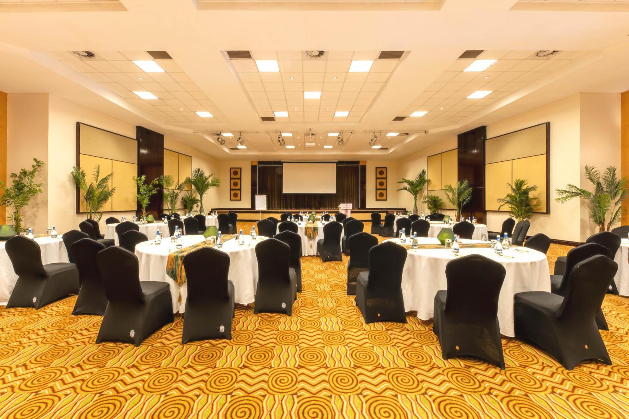 Kigali Serena Hotel Dış mekan fotoğraf