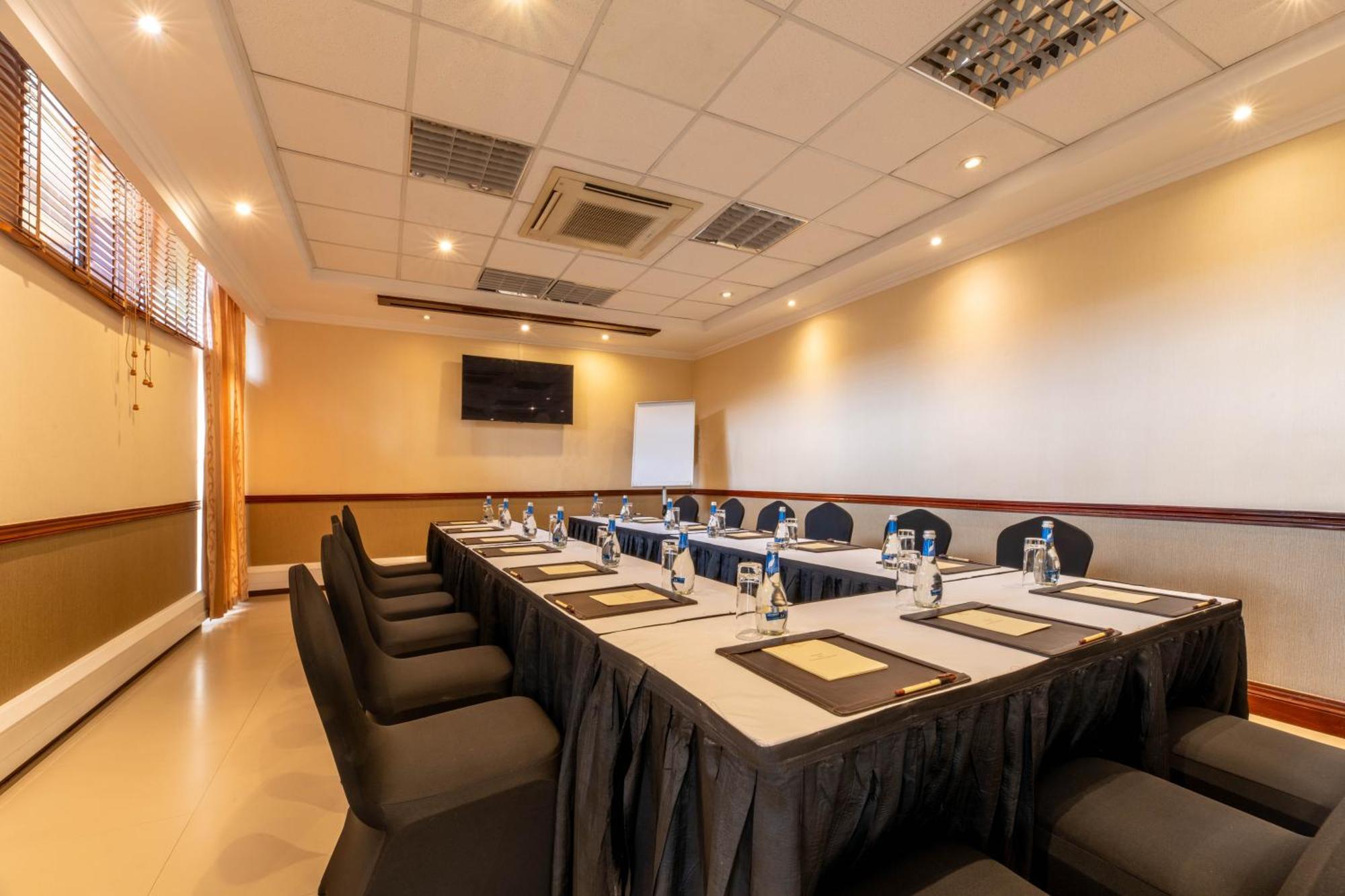 Kigali Serena Hotel Dış mekan fotoğraf