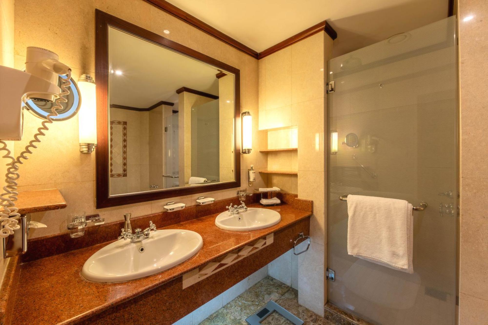Kigali Serena Hotel Dış mekan fotoğraf